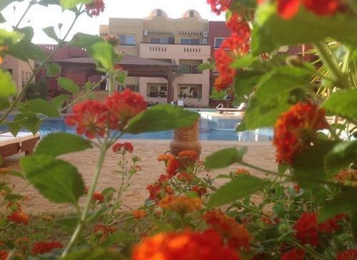 Kamareia & Compound Aparthotel 3*